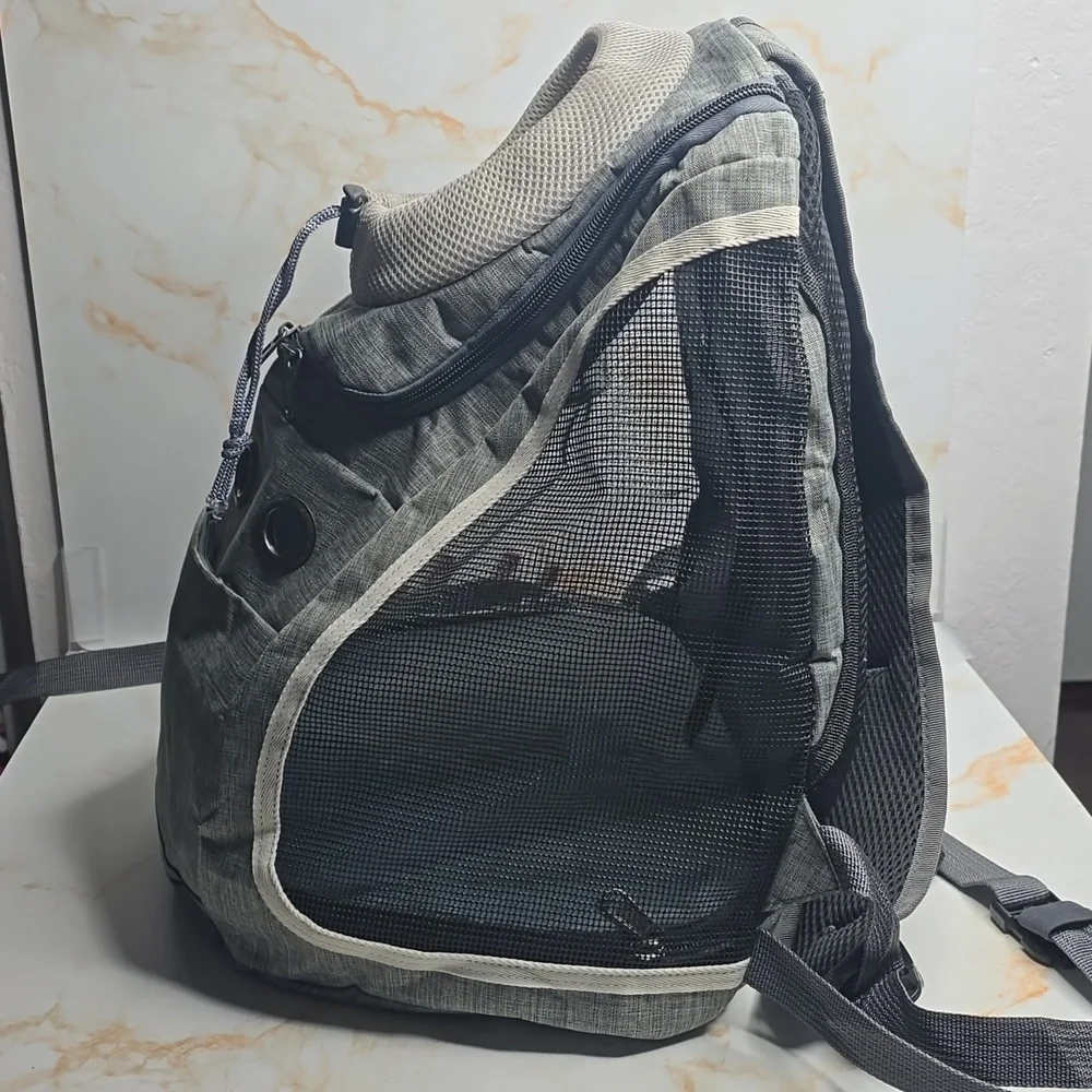 Comfortable Dog Cat Carrier Backpack, Puppy Pet Front Pack with head whole